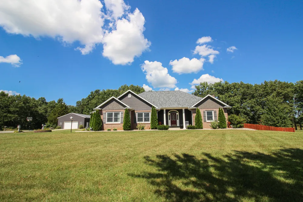 17700 Brad Lane Lockport Township, MI 49093