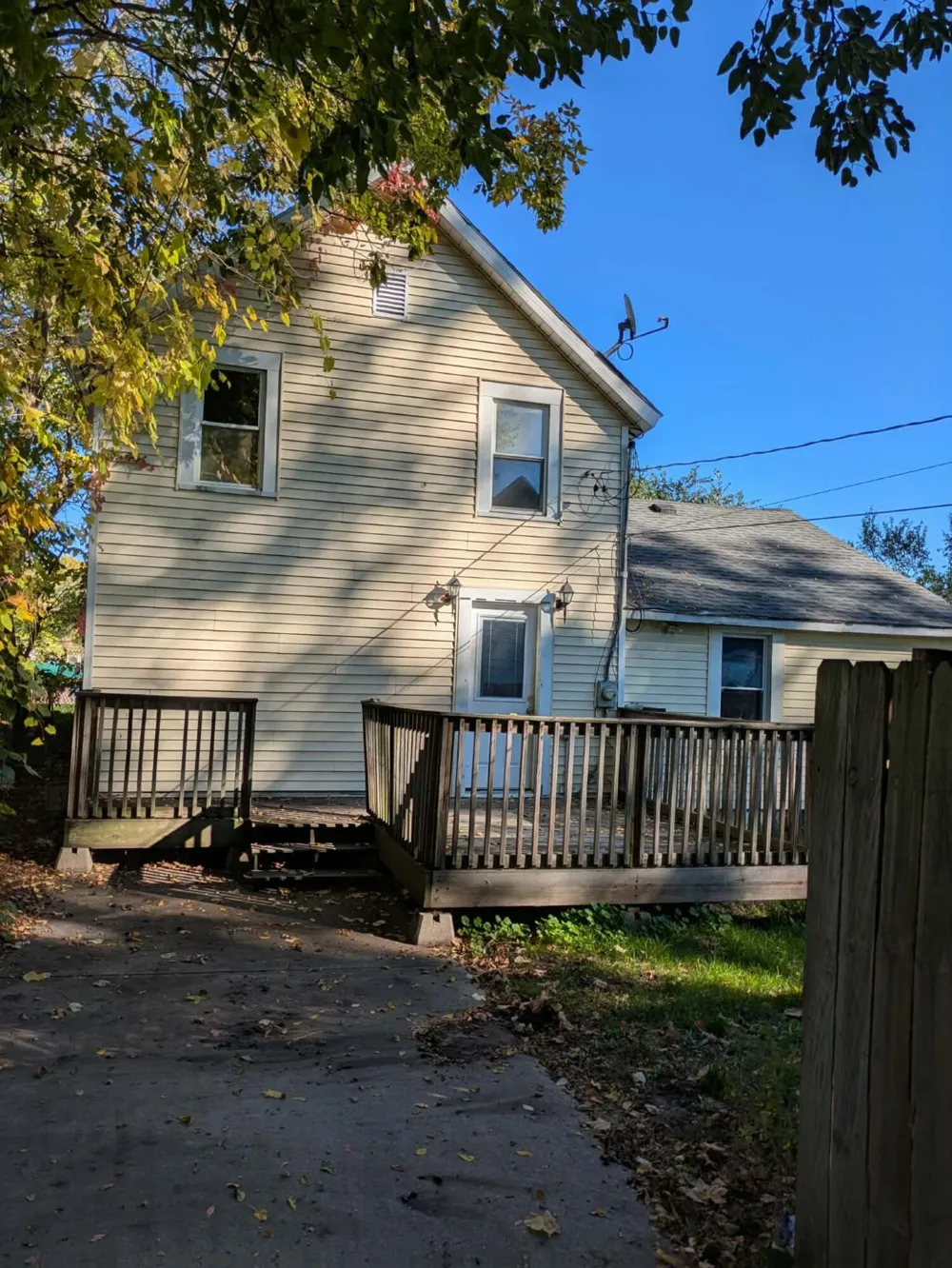 2232 Hoyle Avenue NW Walker City, MI 49544