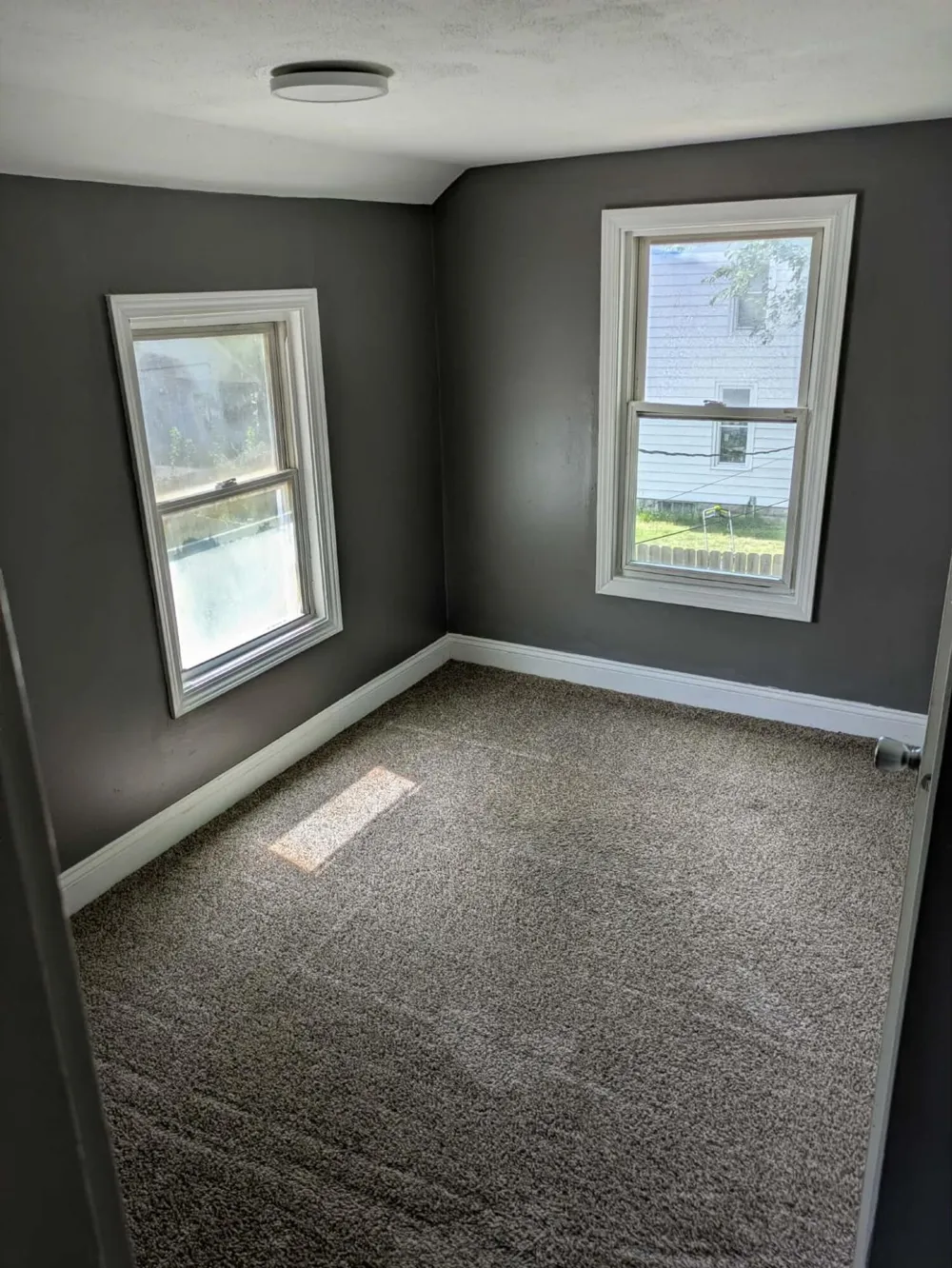 2232 Hoyle Avenue NW Walker City, MI 49544