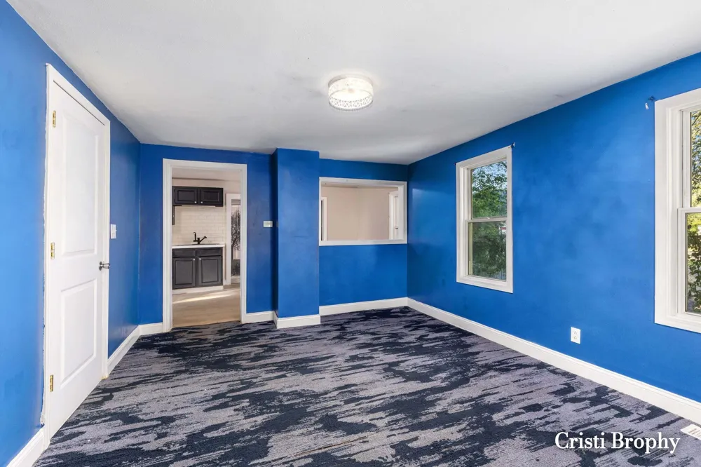 2232 Hoyle Avenue NW Walker City, MI 49544
