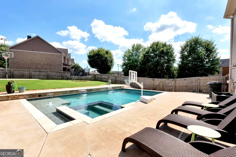 5303 Timber Wild LN Buford, GA 30518