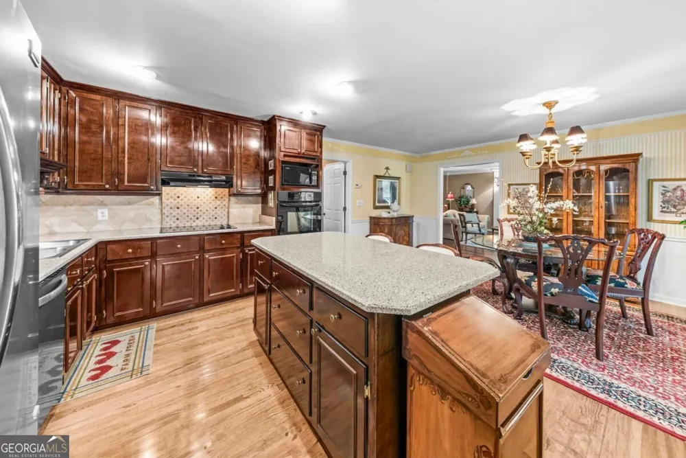 197 Southshore RD Eatonton, GA 31024