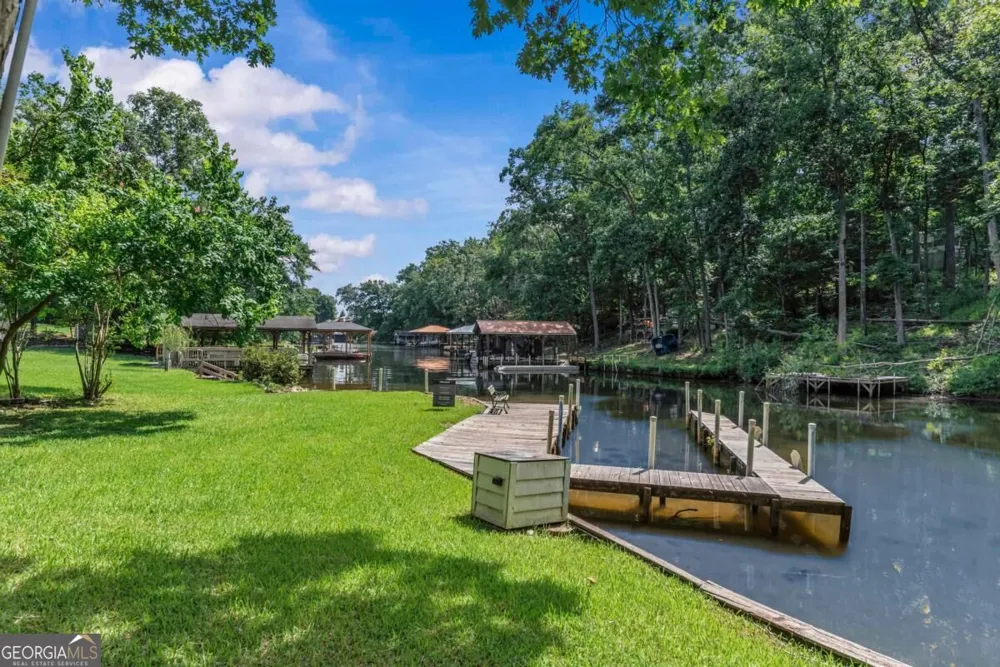 197 Southshore RD Eatonton, GA 31024