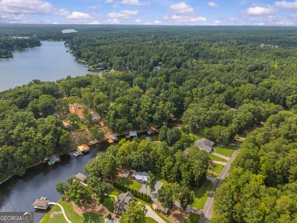197 Southshore RD Eatonton, GA 31024