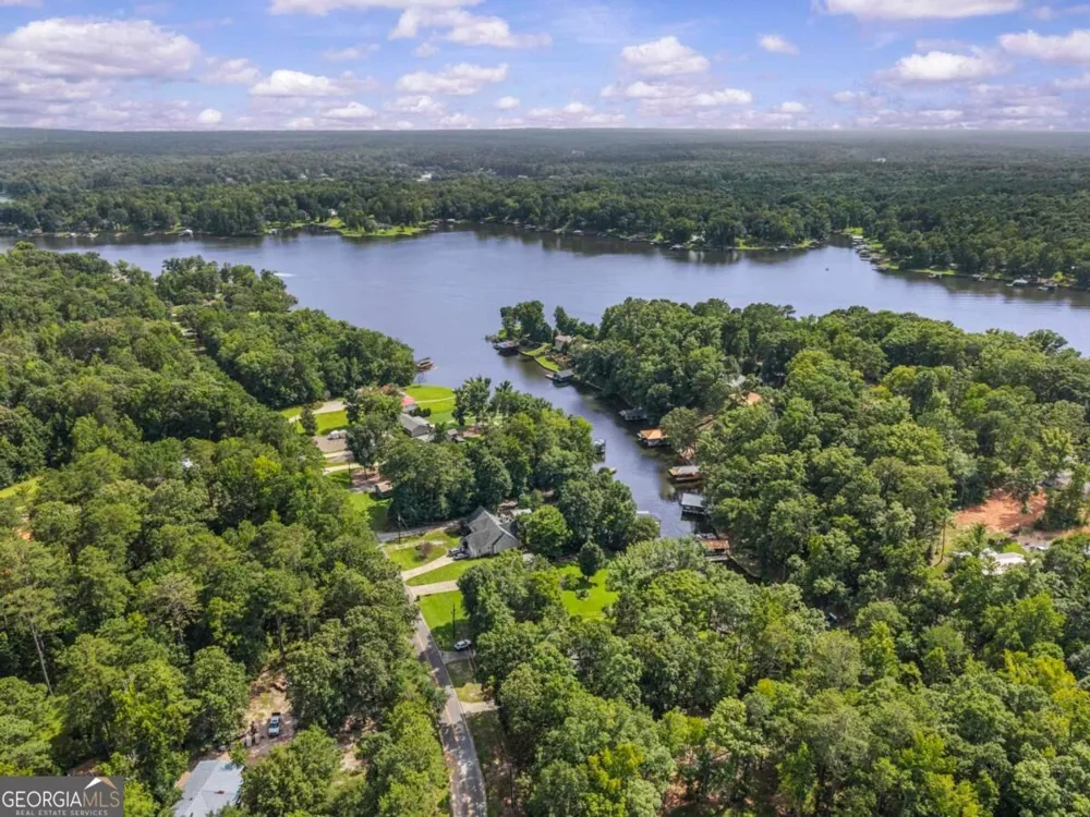 197 Southshore RD Eatonton, GA 31024
