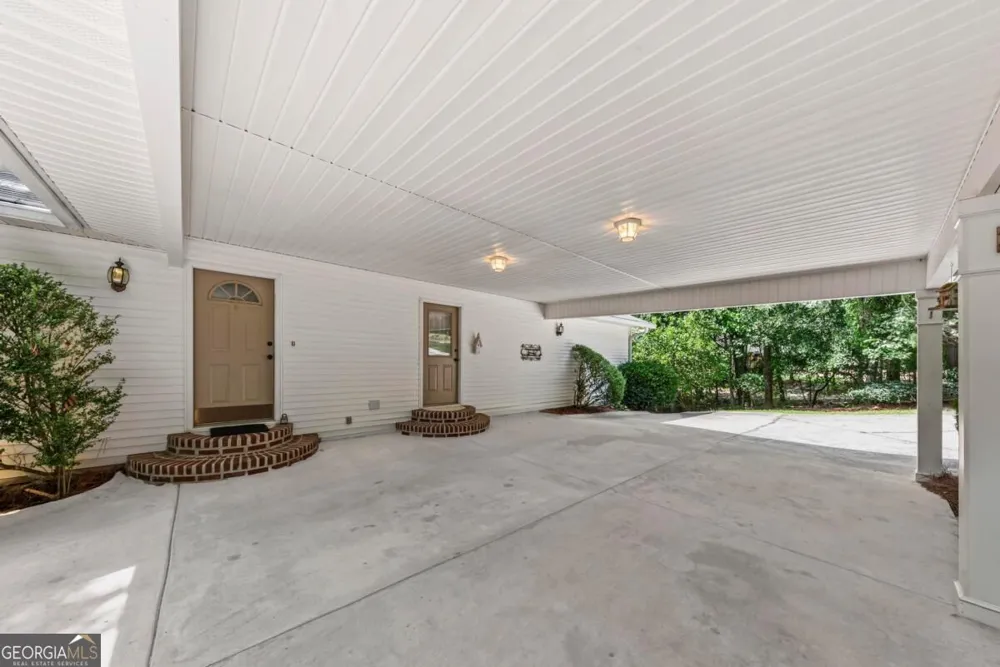 197 Southshore RD Eatonton, GA 31024