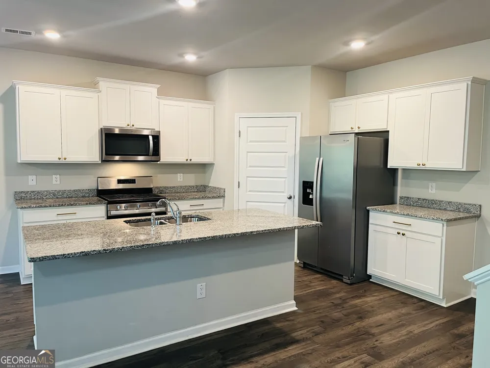 138 Silver Birch PASS Newnan, GA 30265