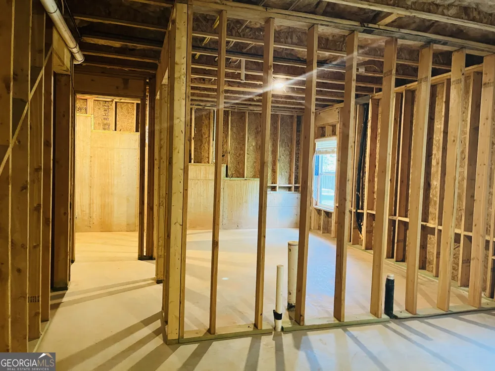 138 Silver Birch PASS Newnan, GA 30265