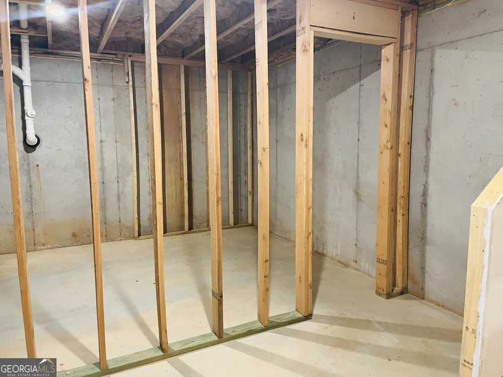 138 Silver Birch PASS Newnan, GA 30265