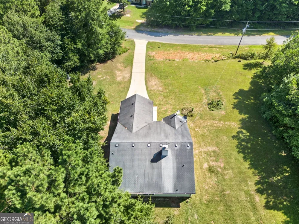 109 Anabelle LN Gay, GA 30218