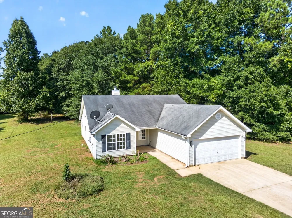 109 Anabelle LN Gay, GA 30218