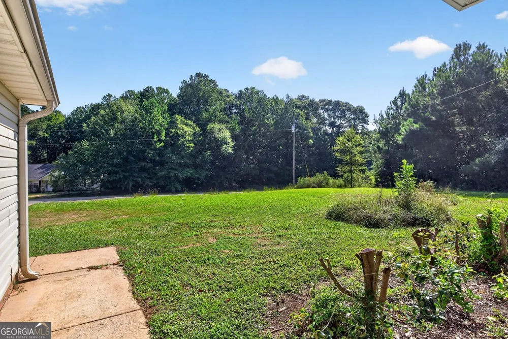 109 Anabelle LN Gay, GA 30218
