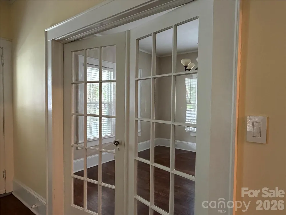 618 S Poplar Street Lincolnton, NC 28092