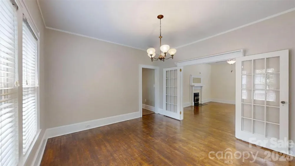 618 S Poplar Street Lincolnton, NC 28092