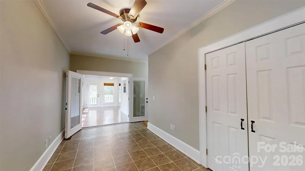 618 S Poplar Street Lincolnton, NC 28092