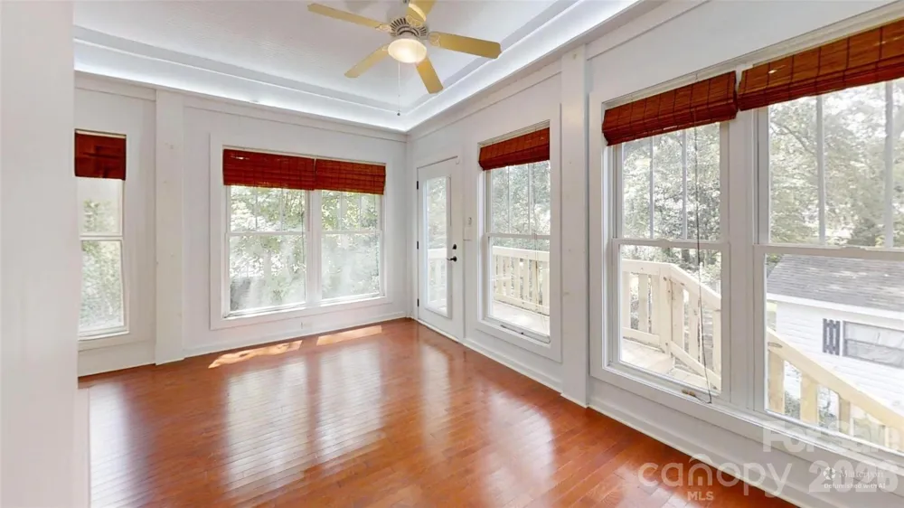 618 S Poplar Street Lincolnton, NC 28092