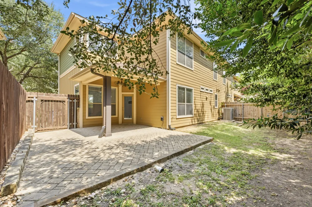 6708 Manchaca Road #4 Austin, TX 78745