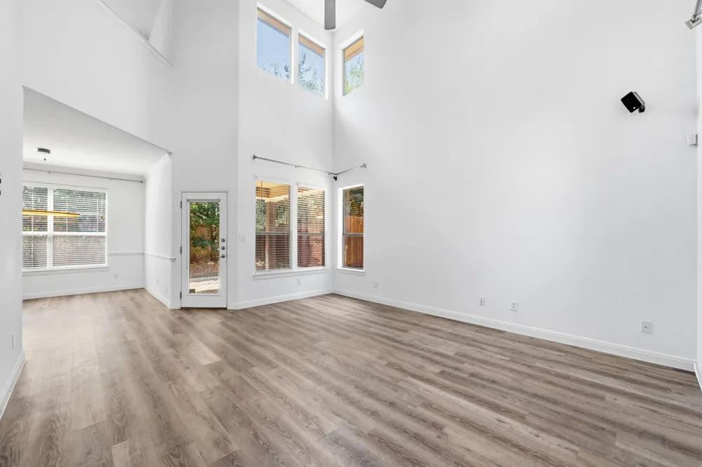 6708 Manchaca Road #4 Austin, TX 78745