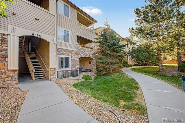 8496 S Hoyt Way #206 Littleton, CO 80128