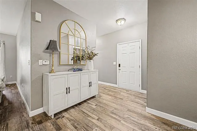 8496 S Hoyt Way #206 Littleton, CO 80128