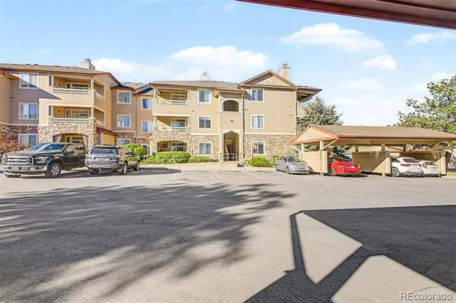 8496 S Hoyt Way #206 Littleton, CO 80128