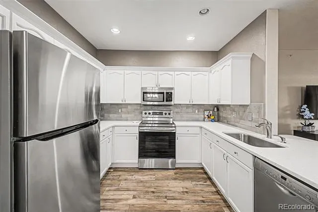 8496 S Hoyt Way #206 Littleton, CO 80128