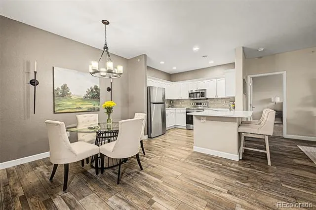 8496 S Hoyt Way #206 Littleton, CO 80128