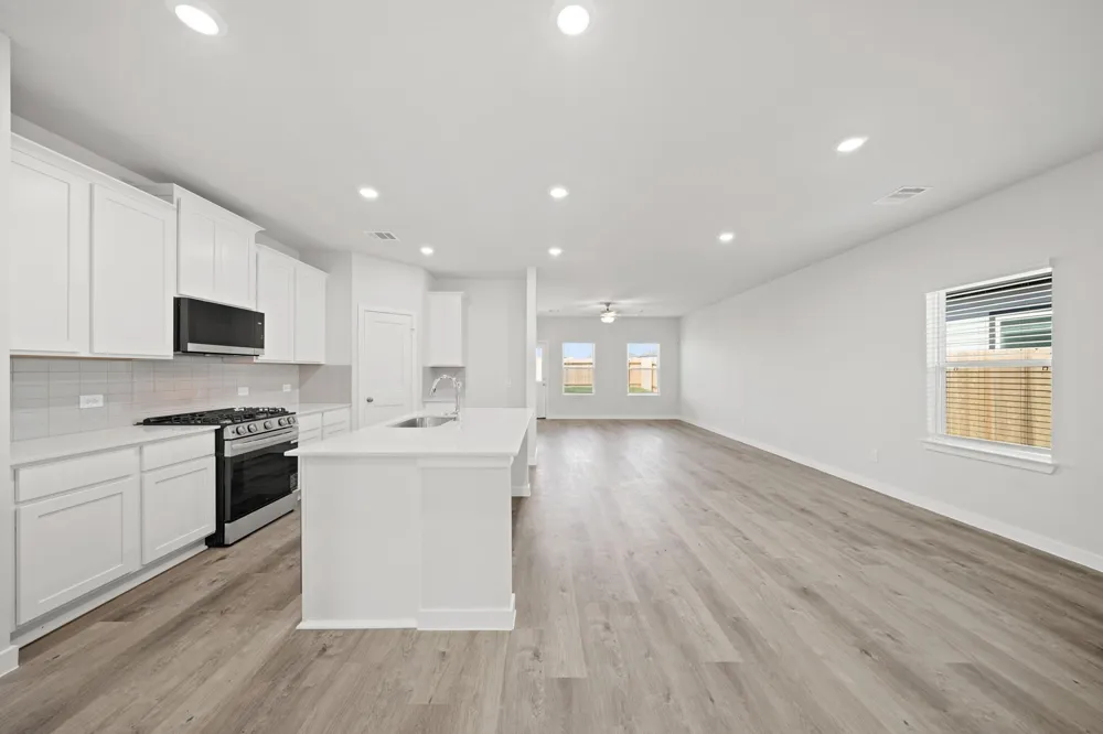 17231 White Peace Drive Waller, TX 77484