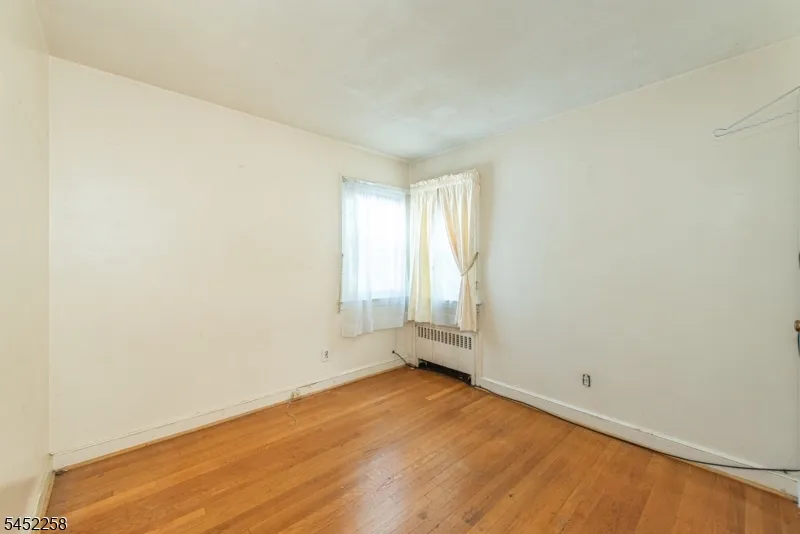 385 E 41St St Paterson City, NJ 07504