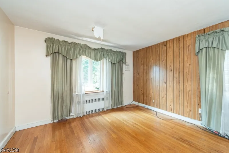 385 E 41St St Paterson City, NJ 07504
