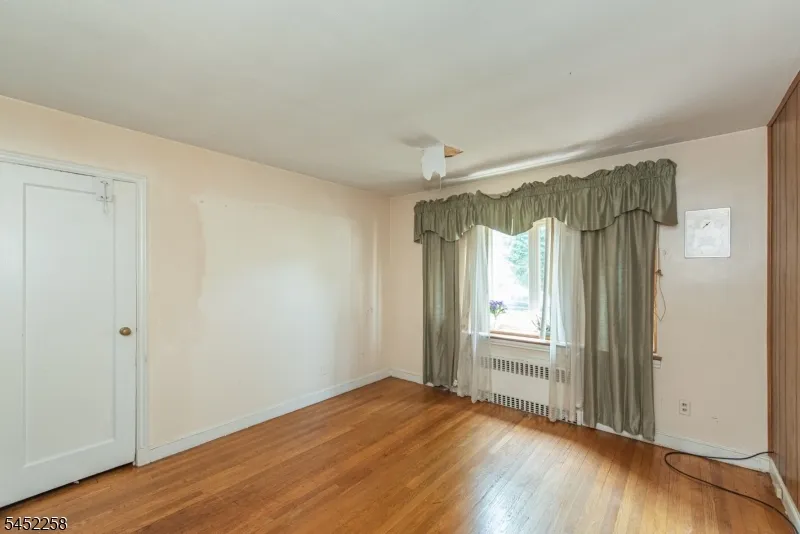 385 E 41St St Paterson City, NJ 07504