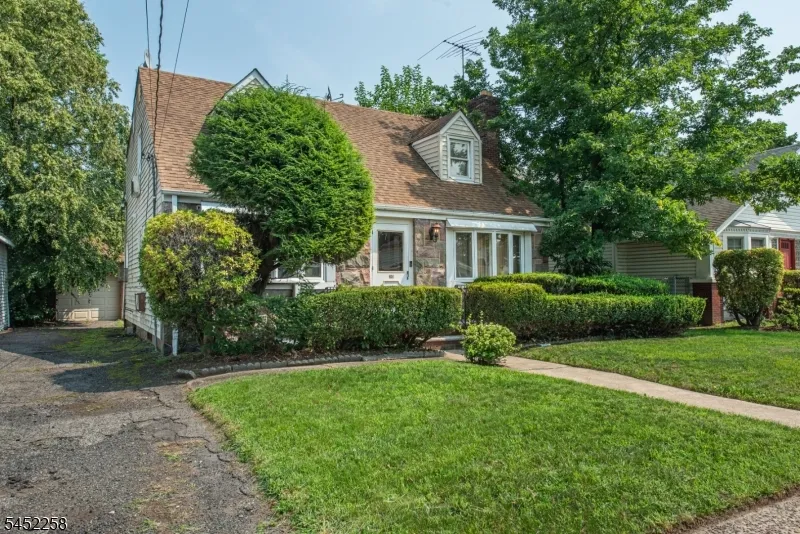 385 E 41St St Paterson City, NJ 07504