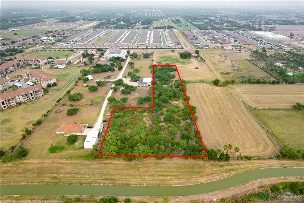 1015 Shary Road Alton, TX 78573