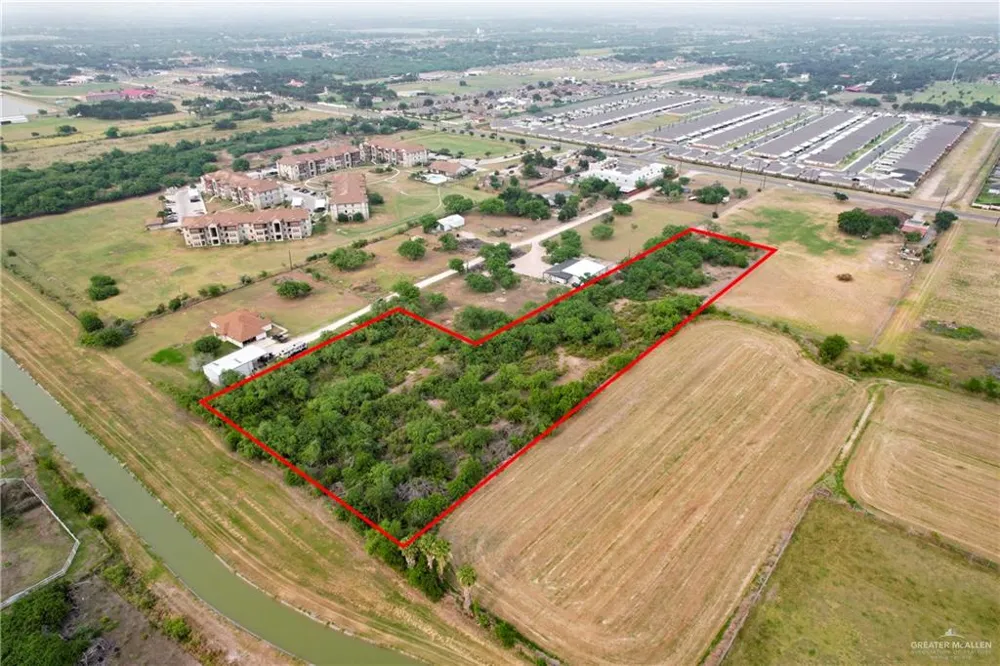 1015 Shary Road Alton, TX 78573