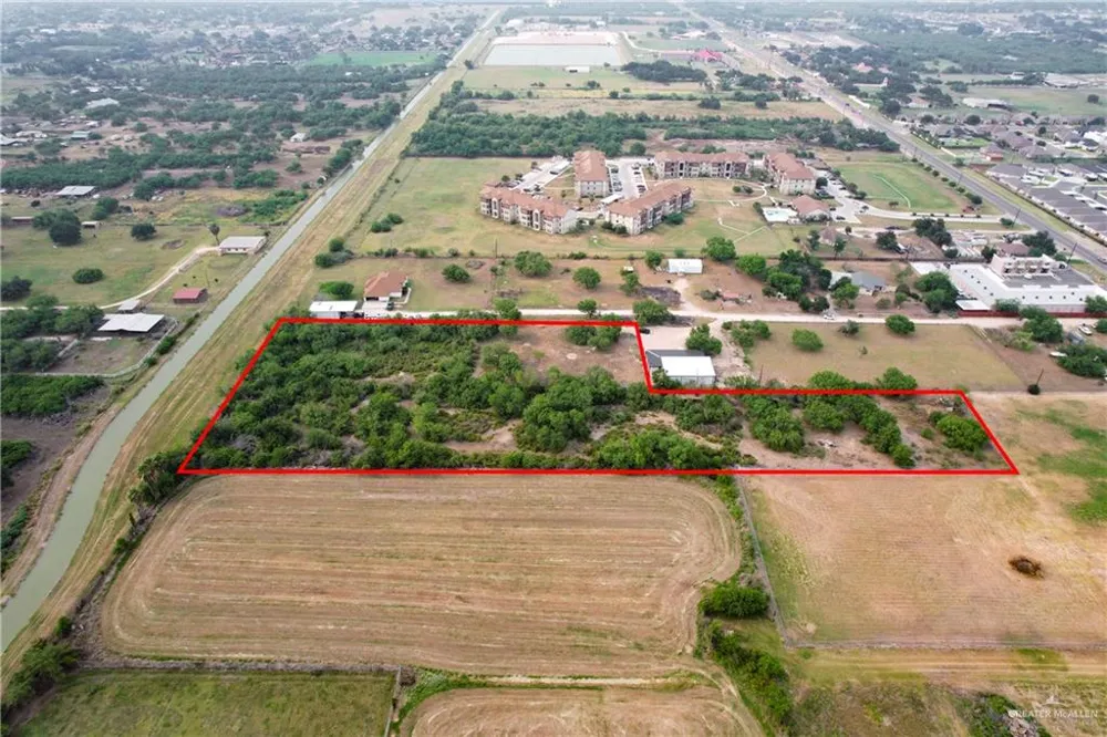 1015 Shary Road Alton, TX 78573