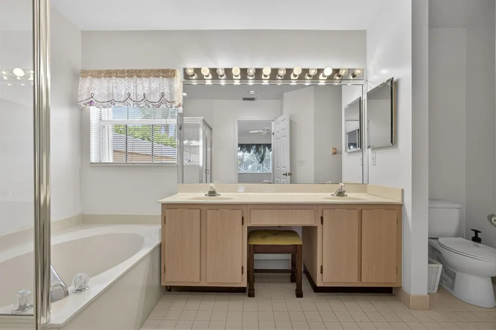 2580 Neaton Court Wellington, FL 33414