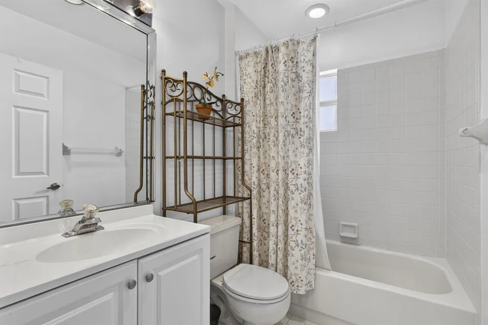 2580 Neaton Court Wellington, FL 33414
