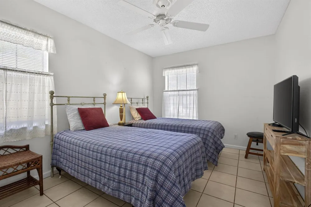 2580 Neaton Court Wellington, FL 33414