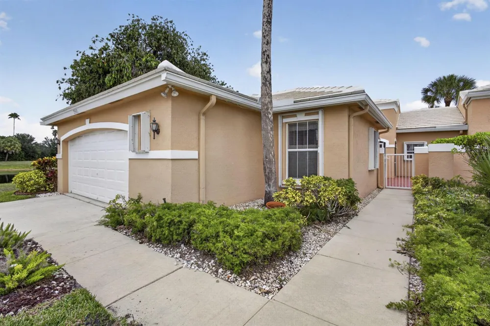 2580 Neaton Court Wellington, FL 33414