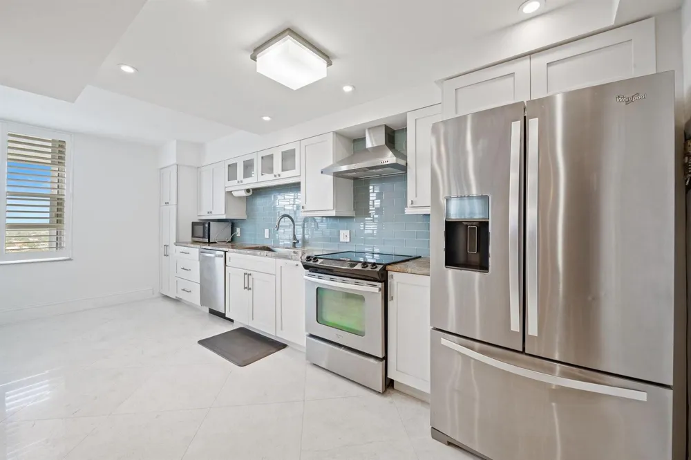 4300 Ocean Boulevard #16G Fort Lauderdale, FL 33308