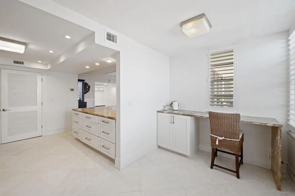 4300 Ocean Boulevard #16G Fort Lauderdale, FL 33308