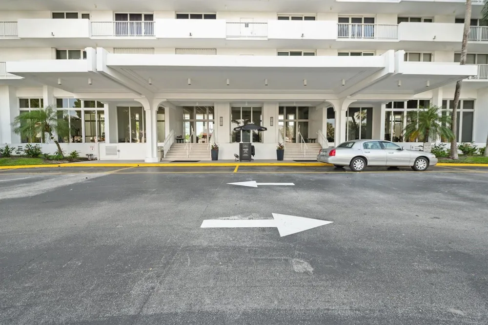 4300 Ocean Boulevard #16G Fort Lauderdale, FL 33308