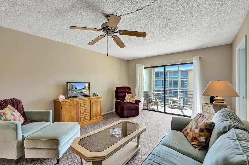 308 GOLFVIEW ROAD #406 North Palm Beach, FL 33408