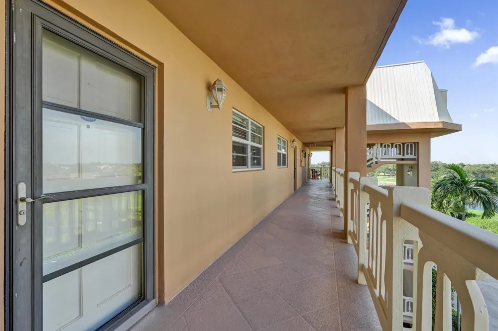 308 GOLFVIEW ROAD #406 North Palm Beach, FL 33408