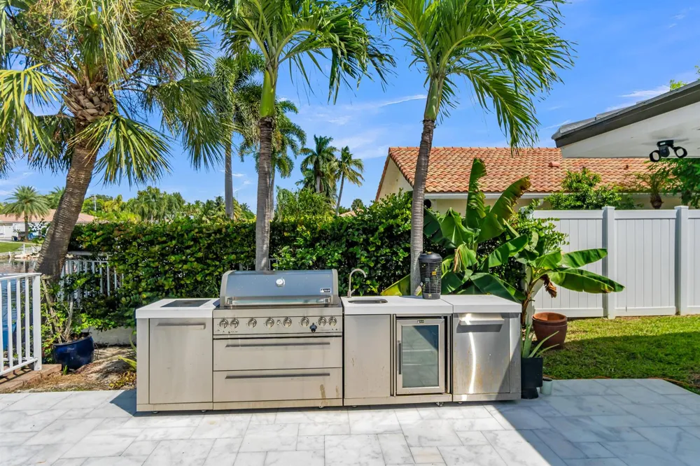 2121 NE 29TH STREET Lighthouse Point, FL 33064