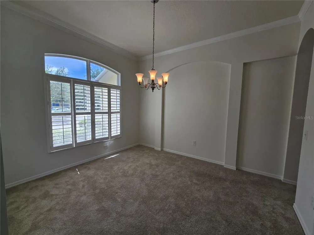 15305 PALOMAPARK LANE Lithia, FL 33547