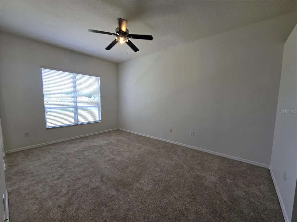 15305 PALOMAPARK LANE Lithia, FL 33547