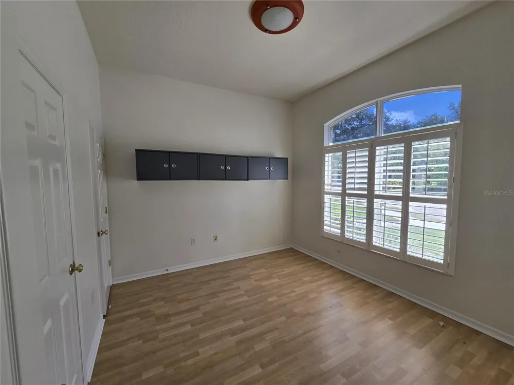 15305 PALOMAPARK LANE Lithia, FL 33547
