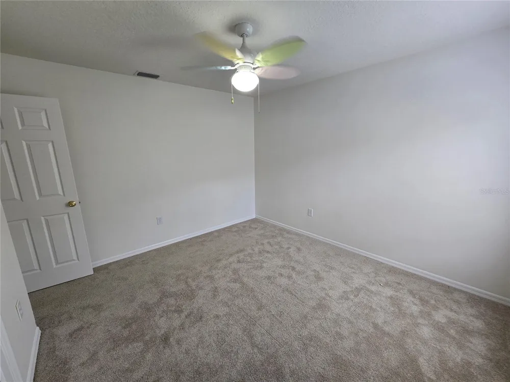 15305 PALOMAPARK LANE Lithia, FL 33547