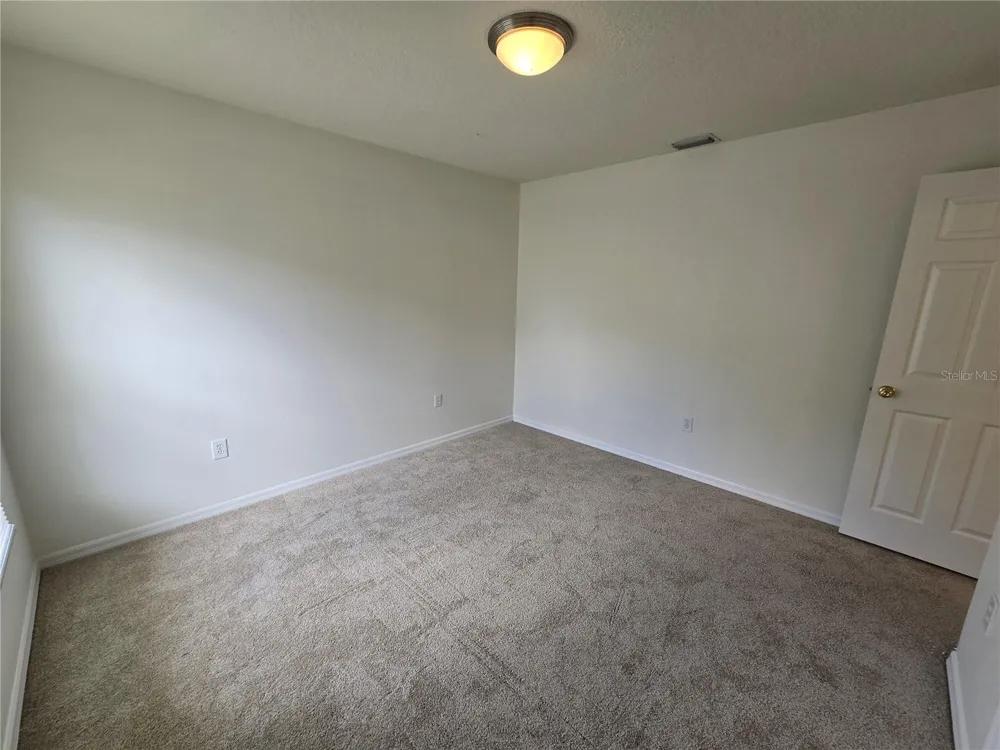 15305 PALOMAPARK LANE Lithia, FL 33547